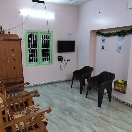 Honeycomb Homestay Ground Floor Palani Exterior foto